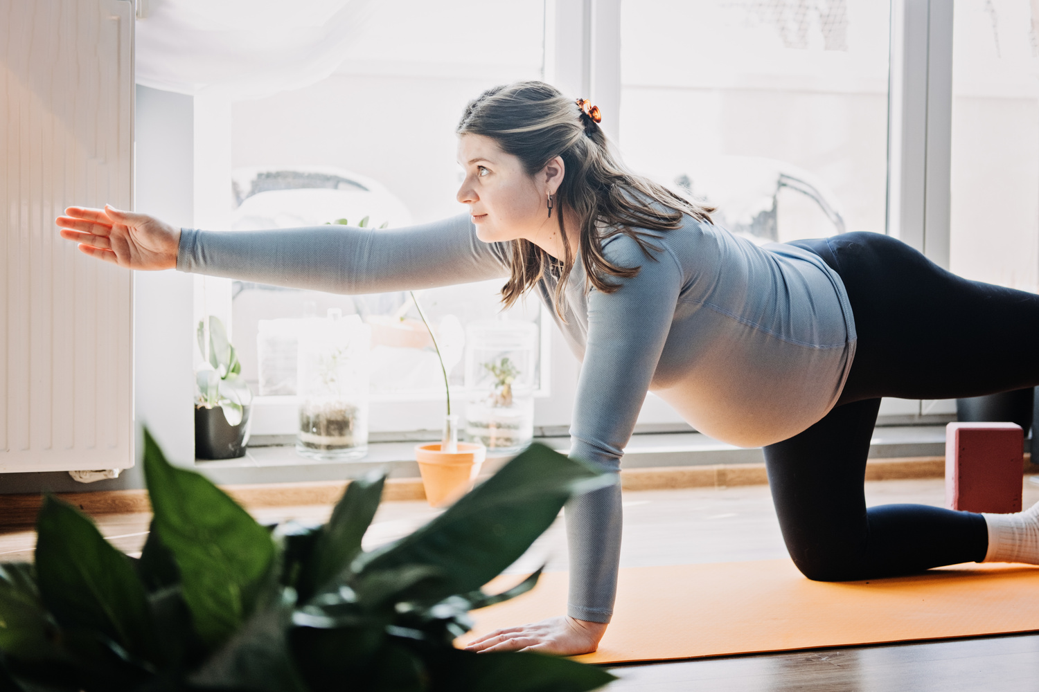 Prenatal yoga for pregnant women The role of exercise in preparing for labor and delivery, giving birth, including the benefits of pelvic floor exercises.